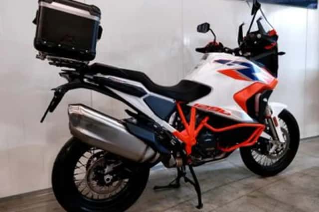 KTM 1290 SUPER ADVENTURE R (2023) thumbnail 2