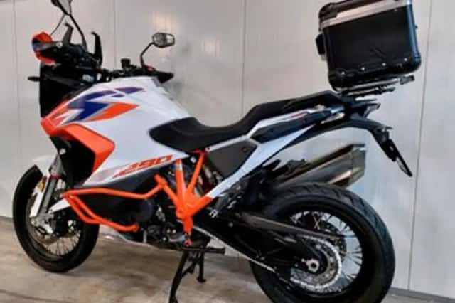 KTM 1290 SUPER ADVENTURE R (2023) thumbnail 6