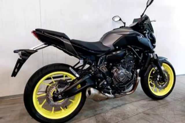 YAMAHA MT 07 ABS (2018) thumbnail 2