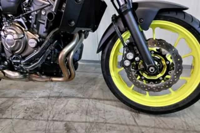 YAMAHA MT 07 ABS (2018) thumbnail 4