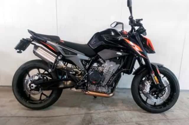 KTM 790 Duke (2023) thumbnail 1