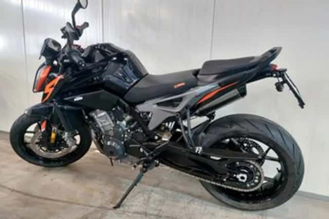 KTM 790 Duke (2023) thumbnail 6