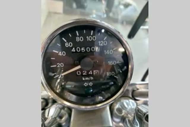 Suzuki VS 800 Intruder (1998) thumbnail 4