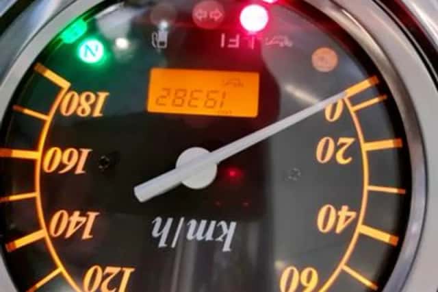 Suzuki Intruder C 800 (2005) thumbnail 4