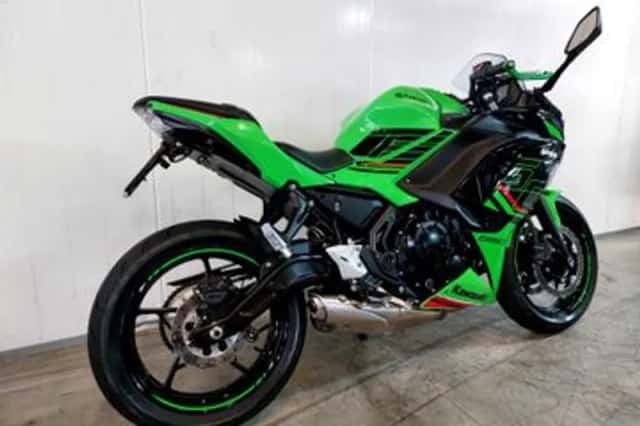 Kawasaki Ninja 650 (2024) thumbnail 2