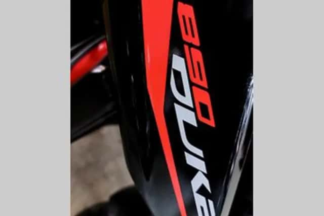 KTM 890 Duke (2023) thumbnail 4