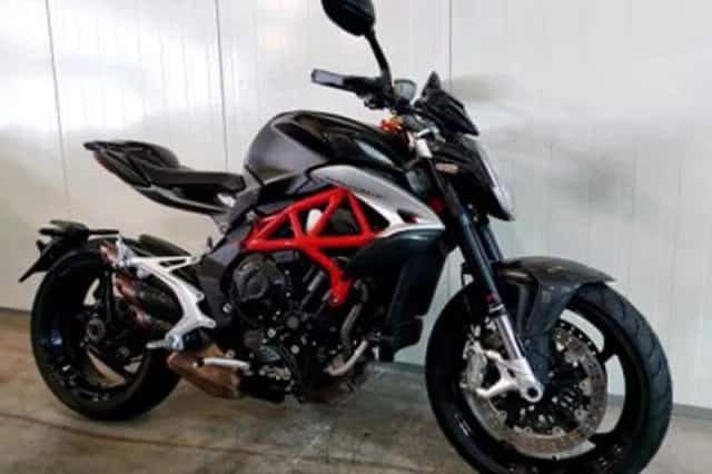 MV Agusta Brutale 800 (2016) thumbnail 3