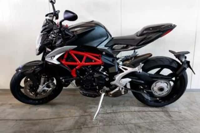 MV Agusta Brutale 800 (2016) thumbnail 5