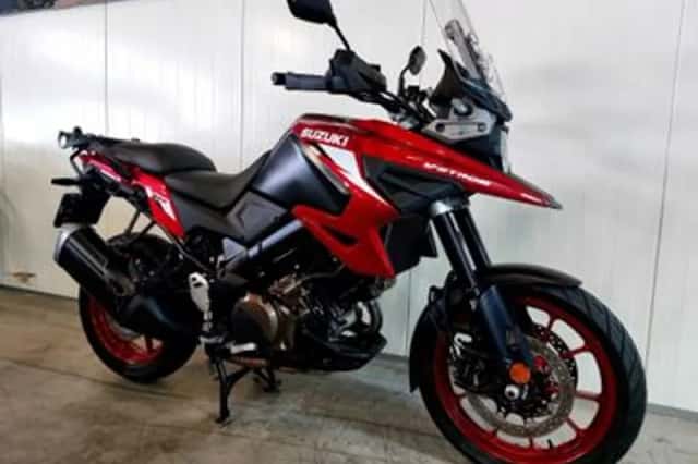 Suzuki V-Strom 1050 (2023) thumbnail 3