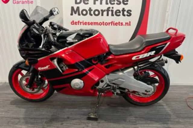 Honda CBR600F (1991) thumbnail 4