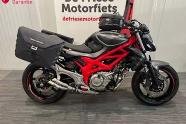 Suzuki Gladius (2013) thumbnail 1