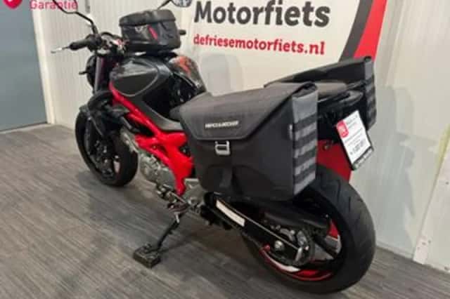 Suzuki Gladius (2013) thumbnail 5