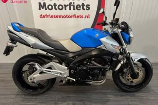 Suzuki GSR600 (2009) thumbnail 1