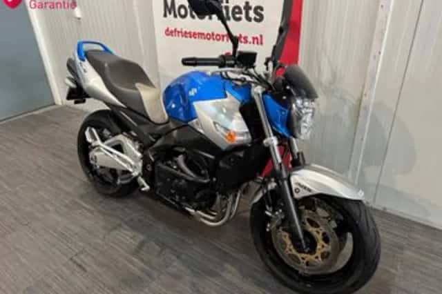 Suzuki GSR600 (2009) thumbnail 3