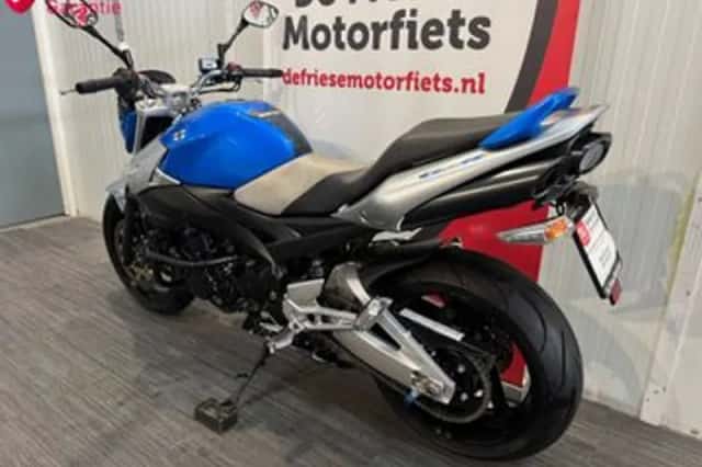 Suzuki GSR600 (2009) thumbnail 6