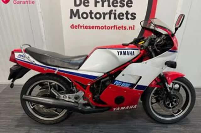 Yamaha RD 350 (1986) thumbnail 1