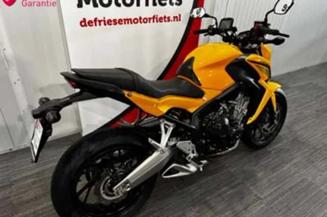 Honda CB650F (2015) thumbnail 3