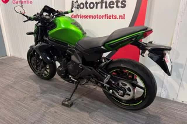 Kawasaki Er-6n (2014) thumbnail 5
