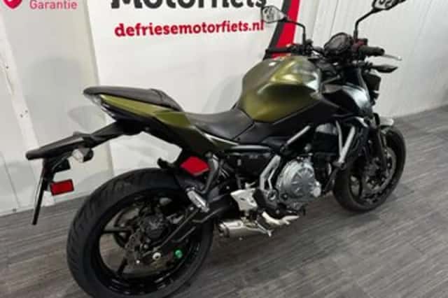 Kawasaki Z650 (2018) thumbnail 3