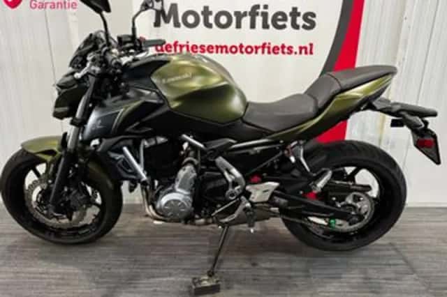 Kawasaki Z650 (2018) thumbnail 4