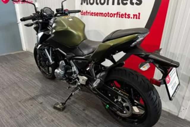 Kawasaki Z650 (2018) thumbnail 5