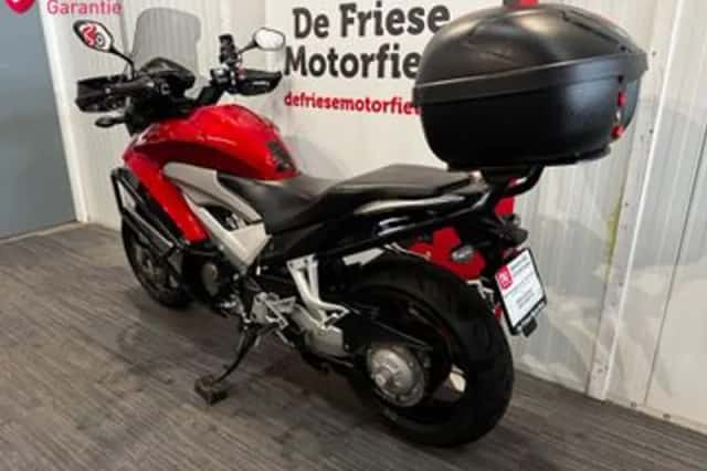 Honda VFR 800 X Crossrunner (2013) thumbnail 5