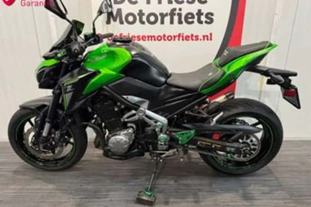 Kawasaki Z900 (2018) thumbnail 4
