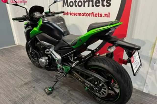 Kawasaki Z900 (2018) thumbnail 5