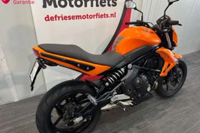 Kawasaki Er-6n (2012) thumbnail 3