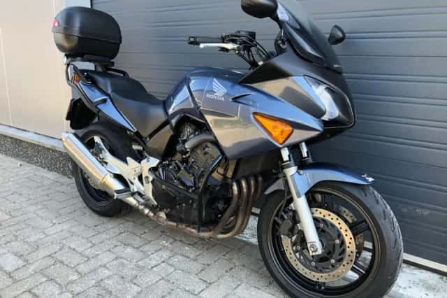 Honda CBF 600 S (2004) thumbnail 2