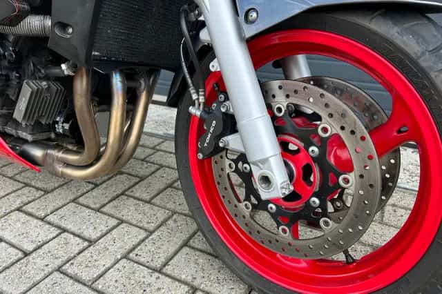 Suzuki GSR600 (2010) thumbnail 3