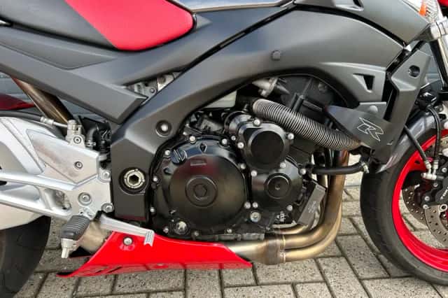 Suzuki GSR600 (2010) thumbnail 5