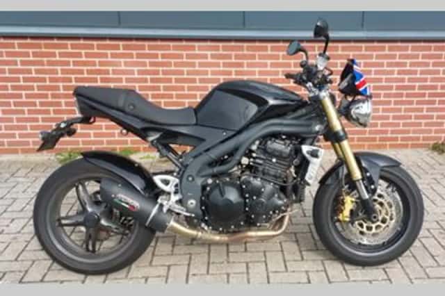 Triumph SPEED TRIPLE 1050 (2007) thumbnail 4