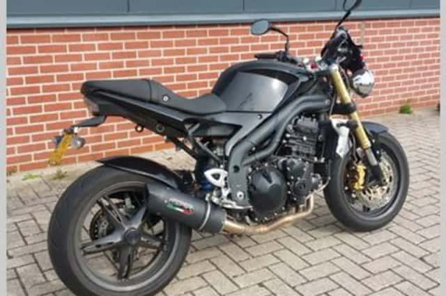 Triumph SPEED TRIPLE 1050 (2007) thumbnail 5