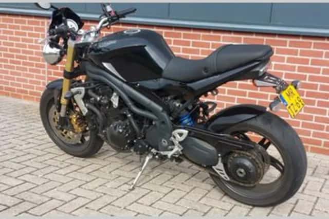 Triumph SPEED TRIPLE 1050 (2007) thumbnail 6