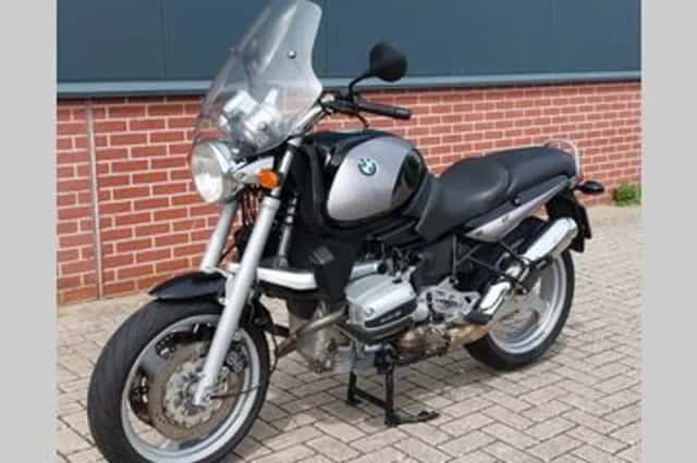 BMW R 1100 R roadster 2e model 1997 (1997) thumbnail 2