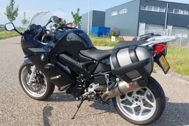BMW F 800 ST (2012) thumbnail 5