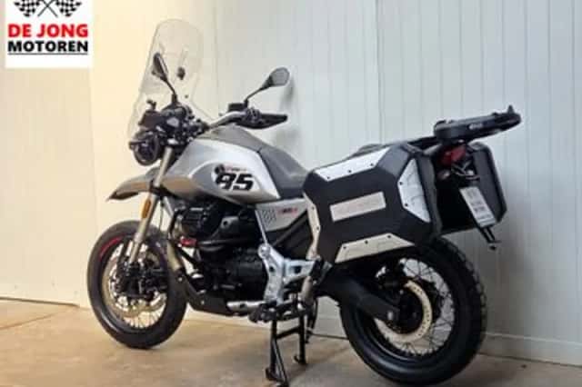 Moto Guzzi V85 TT (2020) thumbnail 6