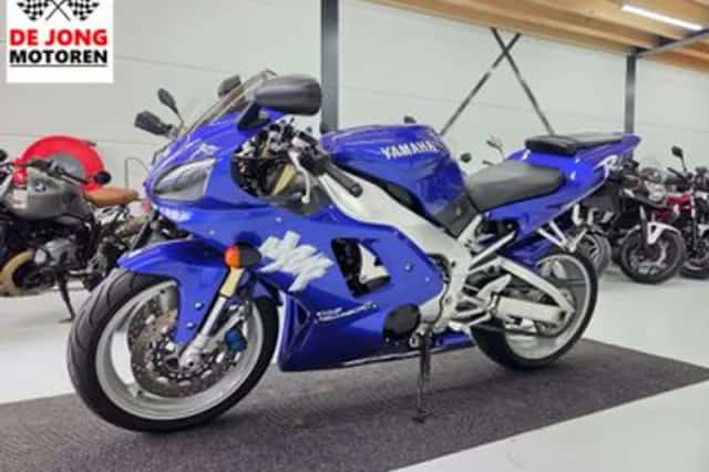 Yamaha YZF-R1 (1998) thumbnail 1