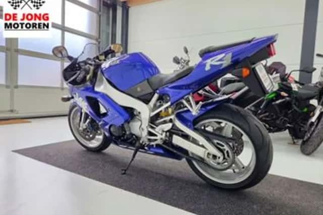 Yamaha YZF-R1 (1998) thumbnail 3