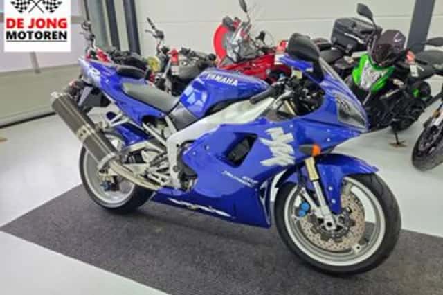 Yamaha YZF-R1 (1998) thumbnail 4
