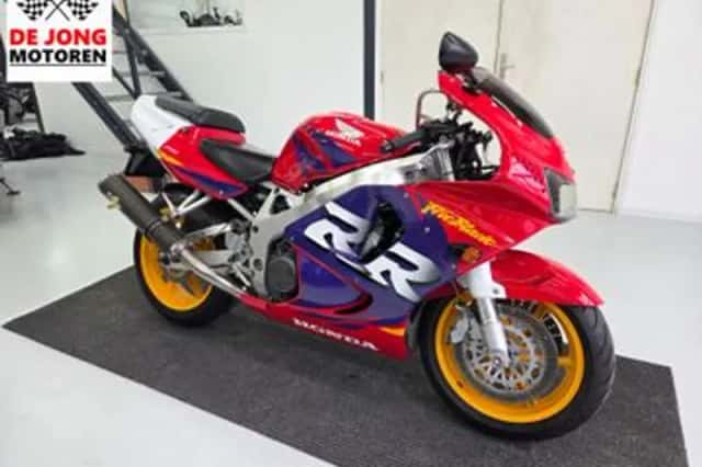 Honda CBR 900 RR Fireblade (1998) thumbnail 1