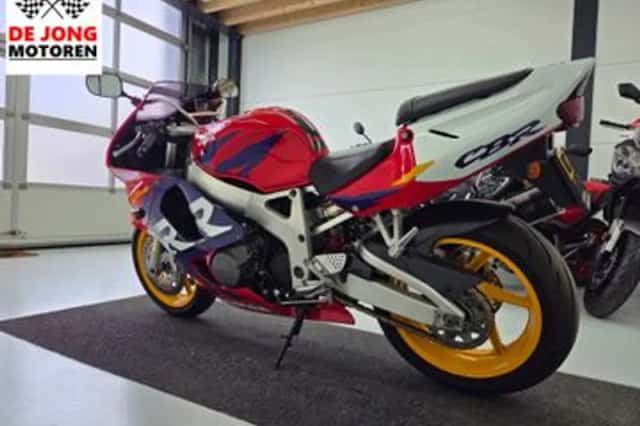 Honda CBR 900 RR Fireblade (1998) thumbnail 6