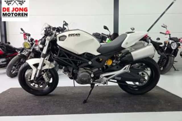 Ducati Monster 696 (2008) thumbnail 2