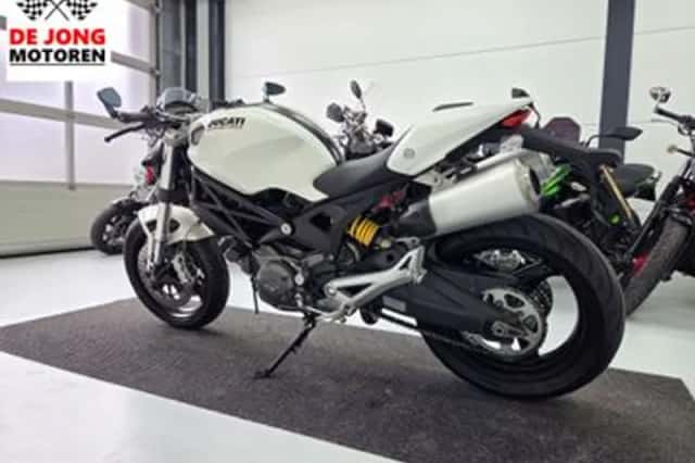 Ducati Monster 696 (2008) thumbnail 3