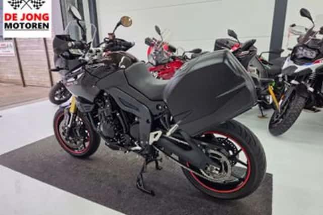 Triumph Tiger 1050 (2012) thumbnail 3