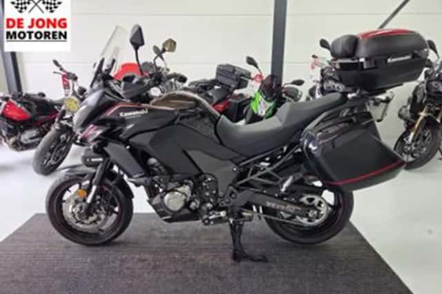 Kawasaki Versys 1000 GRAND TOURER (2017) thumbnail 2