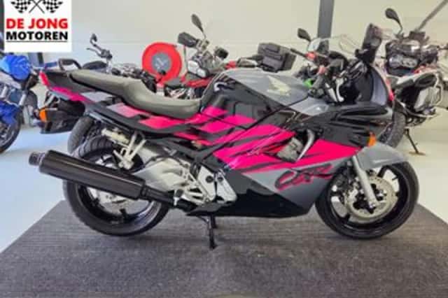 Honda CBR600F (1993) thumbnail 5
