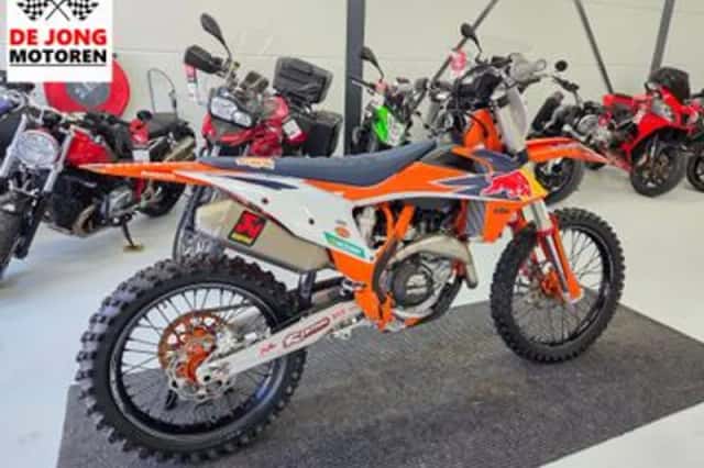 KTM 450 SX-F Factory Edition (2021) thumbnail 3
