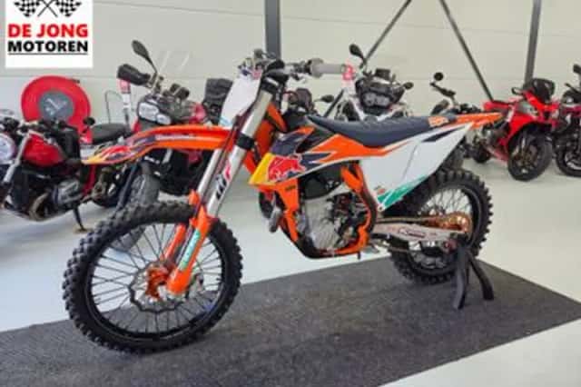 KTM 450 SX-F Factory Edition (2021) thumbnail 4